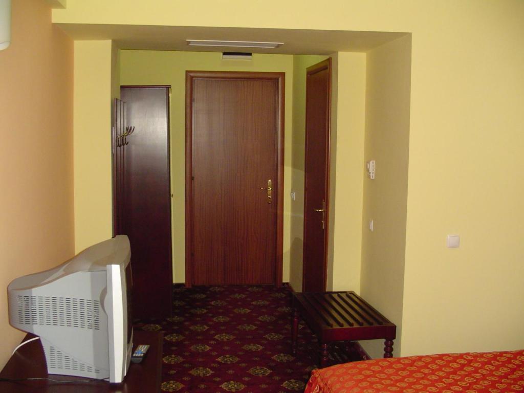 Hotel Europa Ploieşti Quarto foto