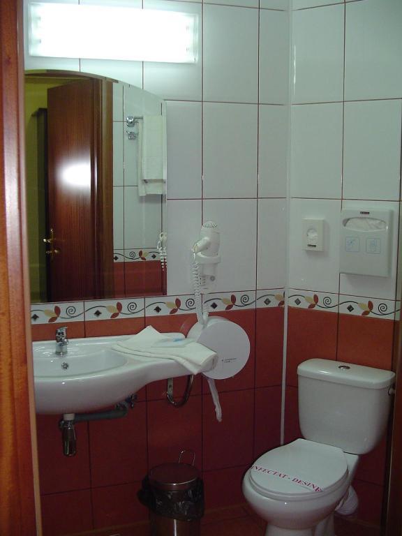 Hotel Europa Ploieşti Quarto foto